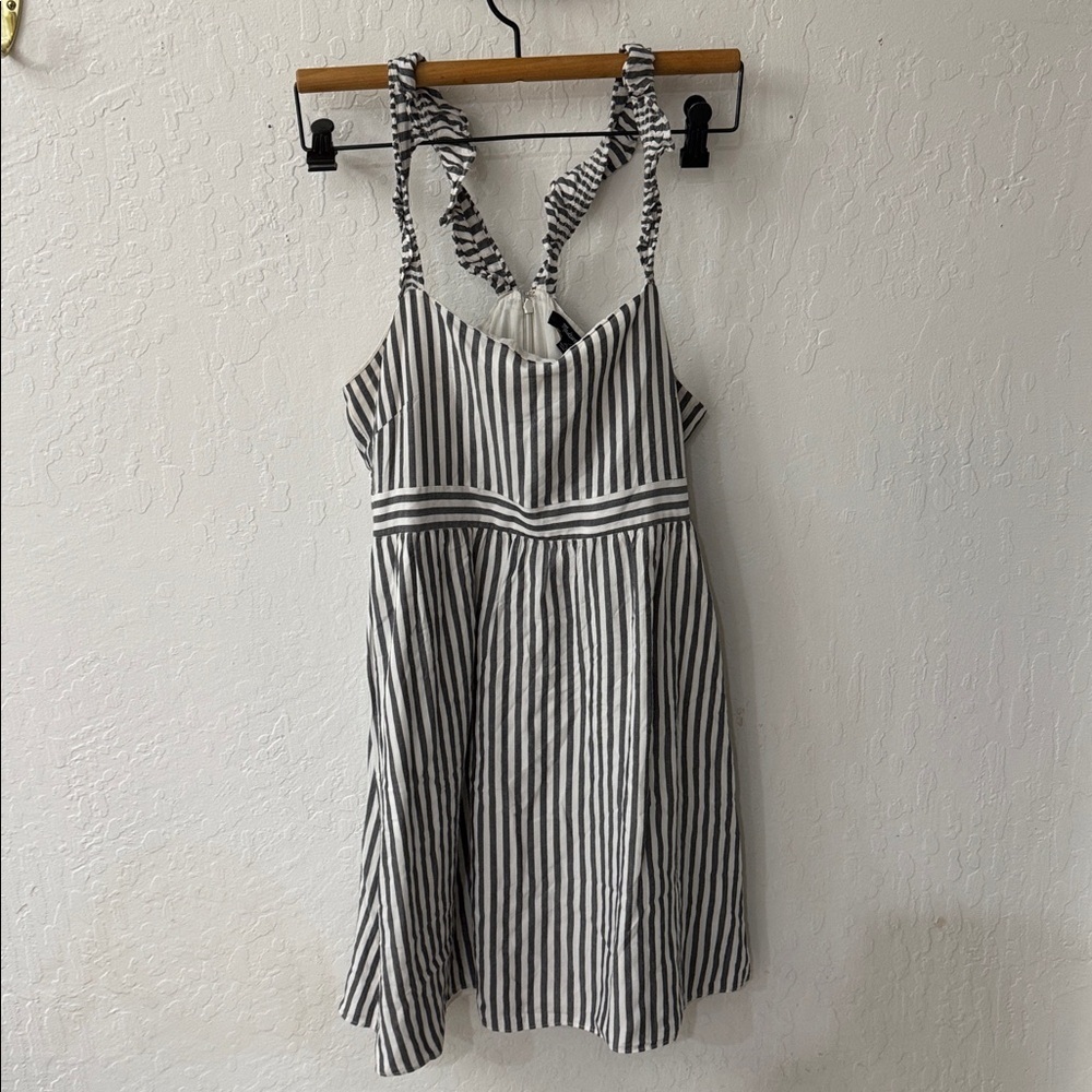 Madewell Gray White Stripe Ruffle Tank Mini Empire Dress Size 8 - Picture 4 of 7